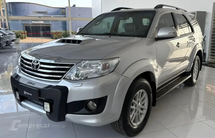 Hilux SW4 SRV 3.0 4X4 (7 Lugares)