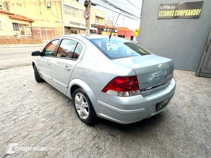 VECTRA 2.0 MPFI Elegance 8V 140cv