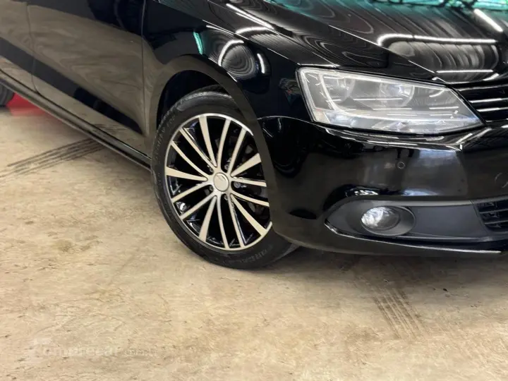 Jetta 2.0 Comfortline Flex 4P Tiptronic