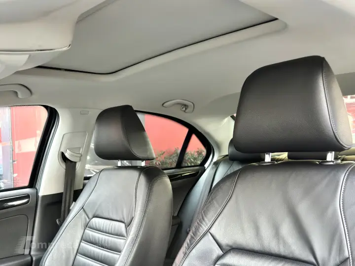 JETTA 2.0 TSI HIGHLINE 211CV GASOLINA 4P TIPTRONIC