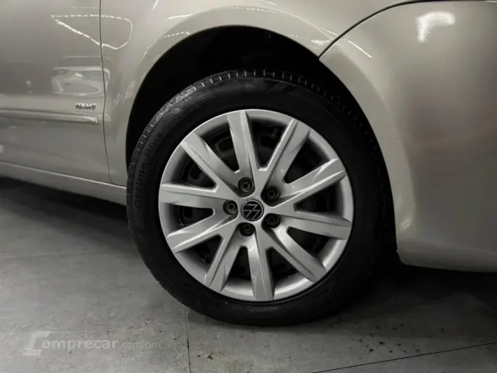 FOX 1.0 MI 8V FLEX 4P MANUAL