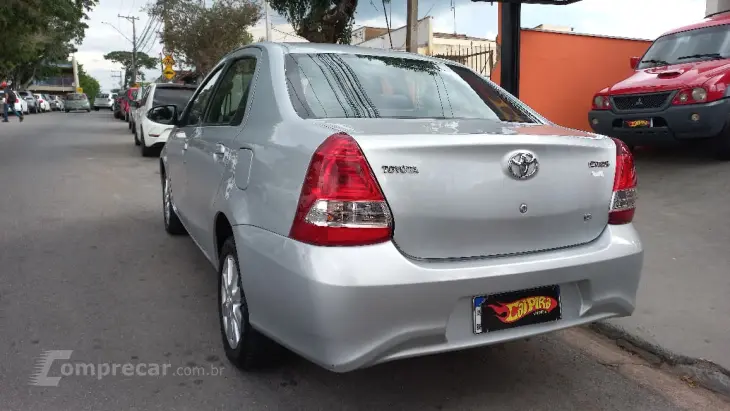 ETIOS 1.5 X Plus Sedan 16V