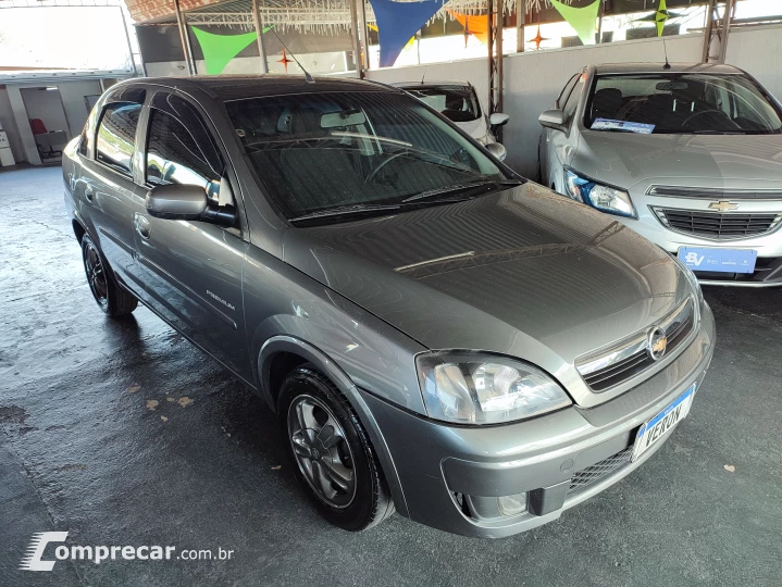 CORSA 1.4 MPFI Premium Sedan 8V