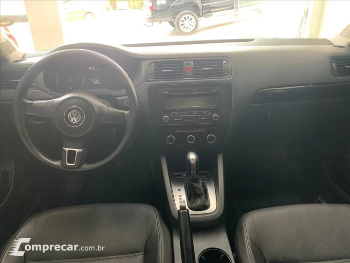 JETTA 2.0 COMFORTLINE FLEX 4P TIPTRONIC