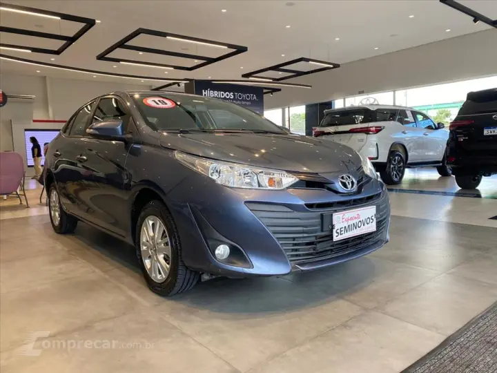 YARIS 1.5 16V FLEX SEDAN XL MANUAL