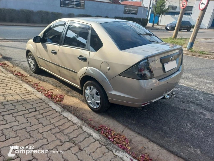 Fiesta 1.6 Mpi Class Sedan 8V Flex 4P Manual