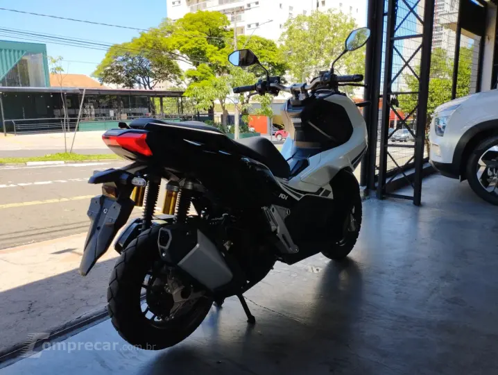 ADV 150 ABS