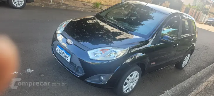 FIESTA 1.6 MPI Class Hatch 8V