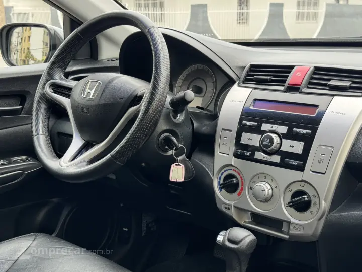 CITY 1.5 LX Sedan 16V