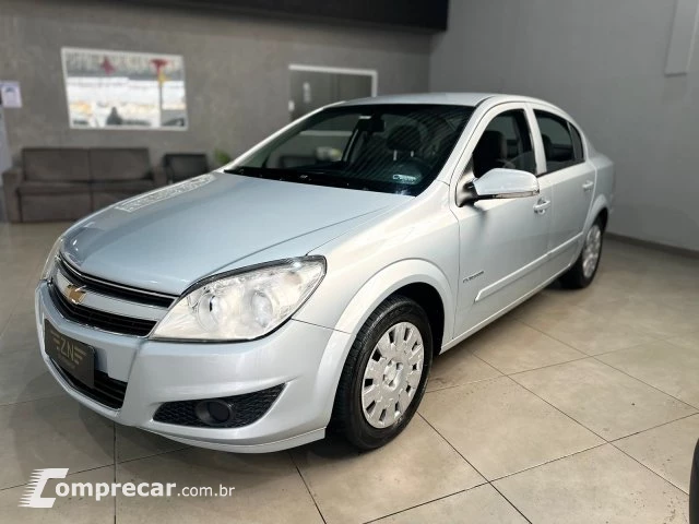 VECTRA SEDAN - 2.0 MPFI EXPRESSION 8V 4P MANUAL