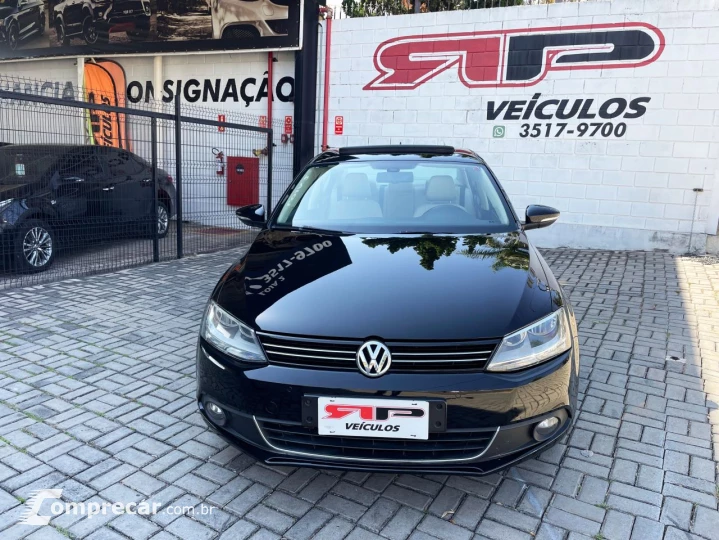 JETTA Highline 2.0 TSI 16V 4p Tiptronic