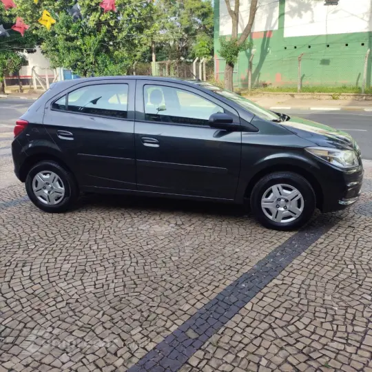 ONIX HATCH LT 1.0 8V FlexPower 5p Mec.