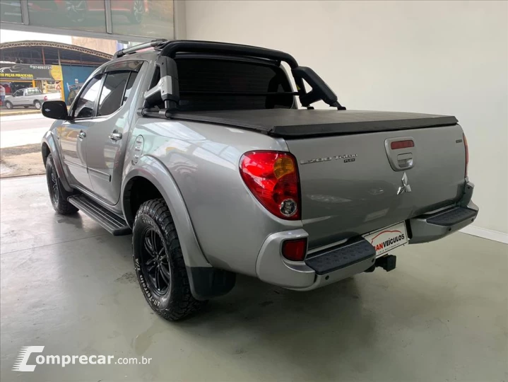 L200 TRITON 3.5 HPE 4X4 CD V6 24V FLEX 4P AUTOMÁT