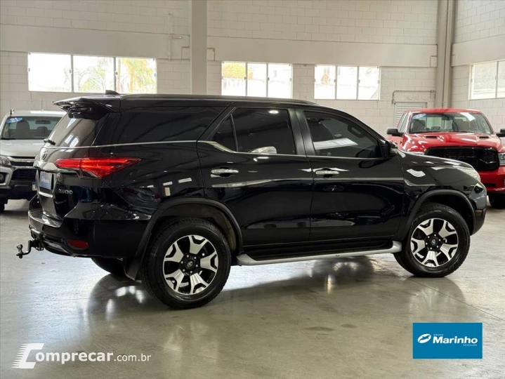 HILUX SW4 2.8 SRX DIAMOND 4X4 7 LUGARES 16V TURBO