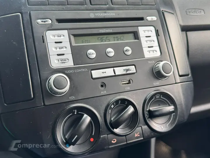 POLO SEDAN 1.6 MI 8V