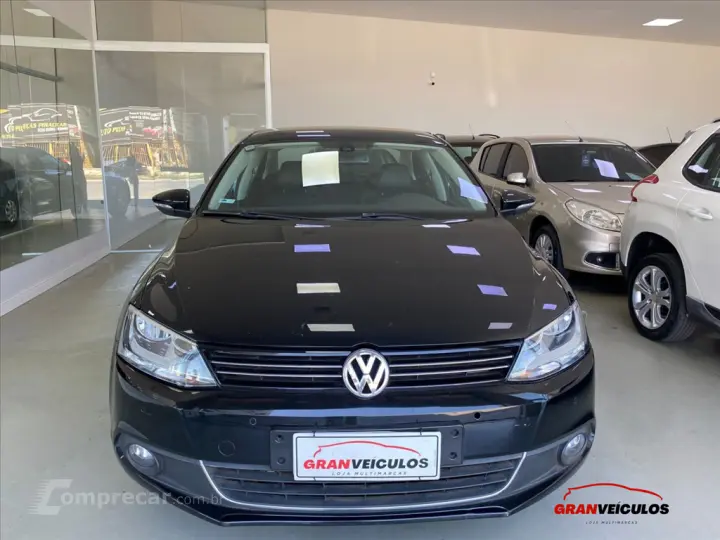 JETTA 2.0 TSI HIGHLINE 200CV GASOLINA 4P TIPTRONIC
