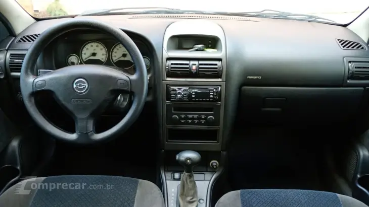 ASTRA 2.0 MPFI Elegance Sedan 8V Multipower