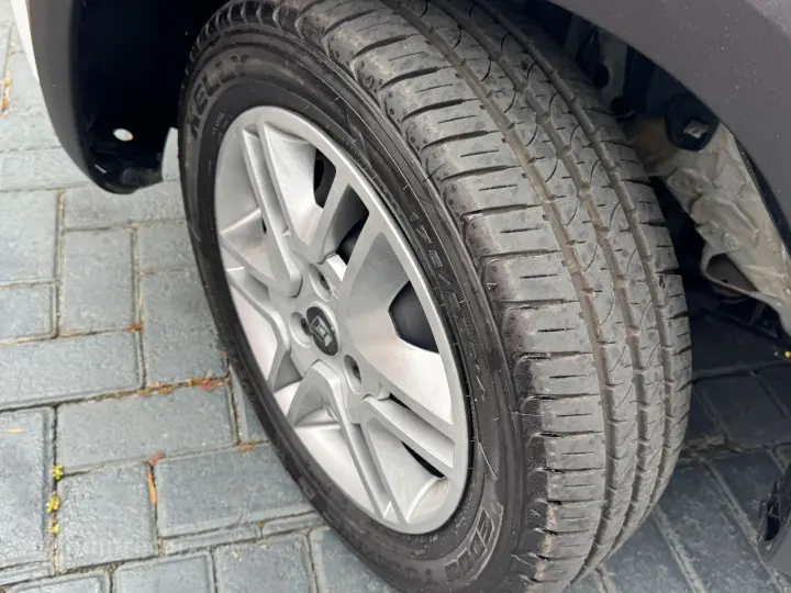 KWID 1.0 12V SCE ZEN