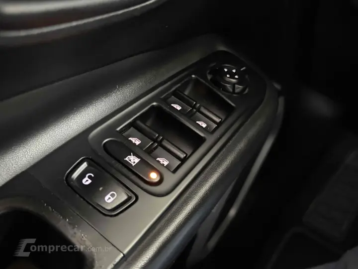 RENEGADE 1.8 16V FLEX LONGITUDE 4P AUTOMÁTICO