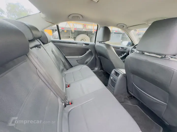 Jetta 2.0 4P CONFORTLINE FLEX