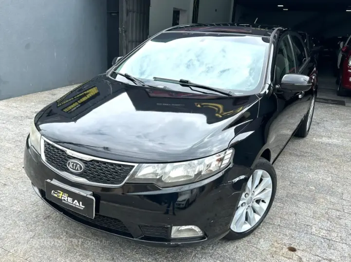 CERATO 1.6 E.213 Sedan 16V