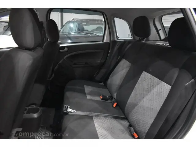 FIESTA HATCH - 1.6 ROCAM HATCH 8V 4P MANUAL