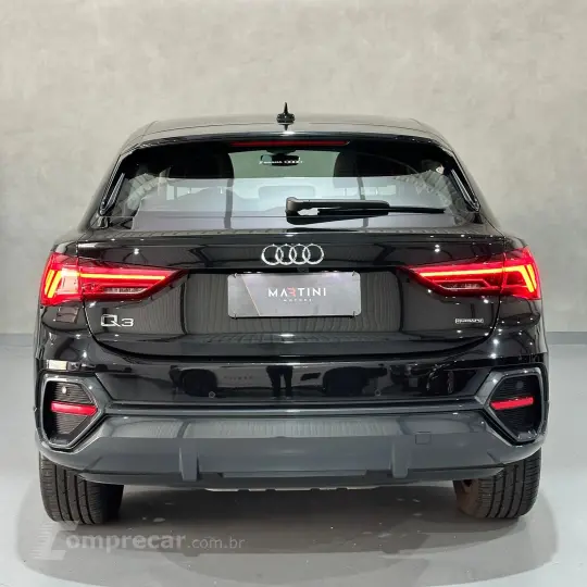 Q3 Performance 2.0 TFSI Tiptr. Quattro