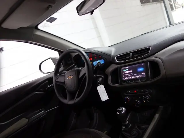 PRISMA - 1.4 MPFI LT 8V 4P MANUAL