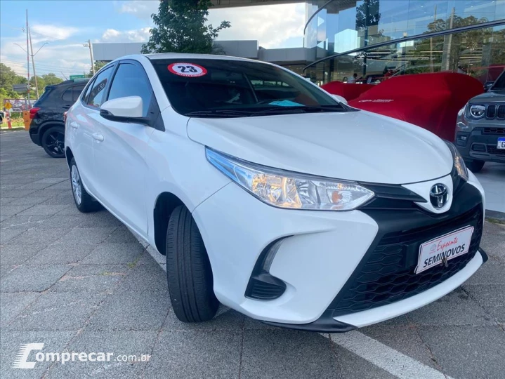 YARIS 1.5 16V FLEX SEDAN XL LIVE MULTIDRIVE