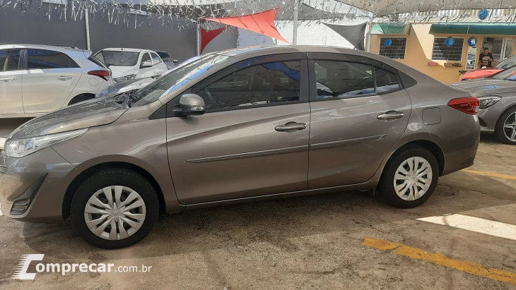 YARIS 1.5 16V Sedan XL Live