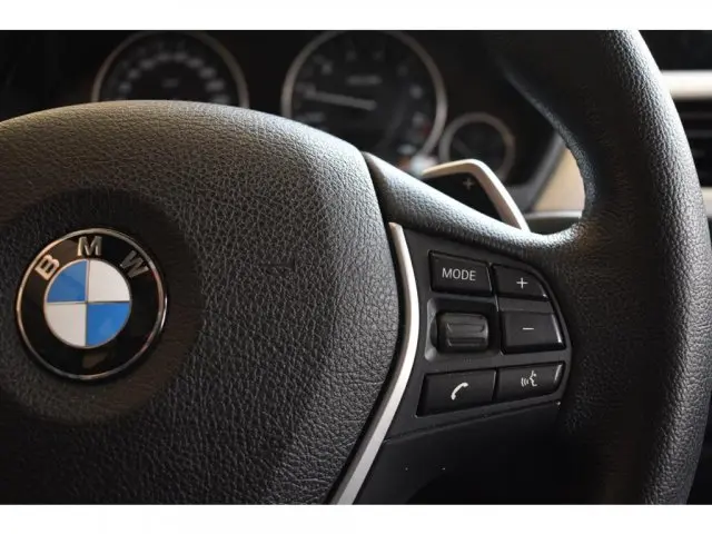 320i - 2.0 16V TURBO ACTIVE 4P AUTOMÁTICO