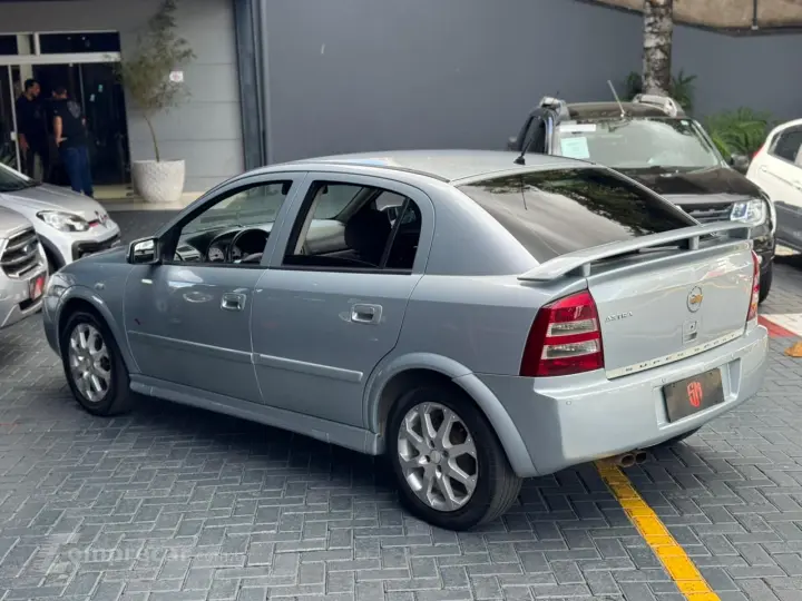 ASTRA 2.0 MPFI Advantage 8V