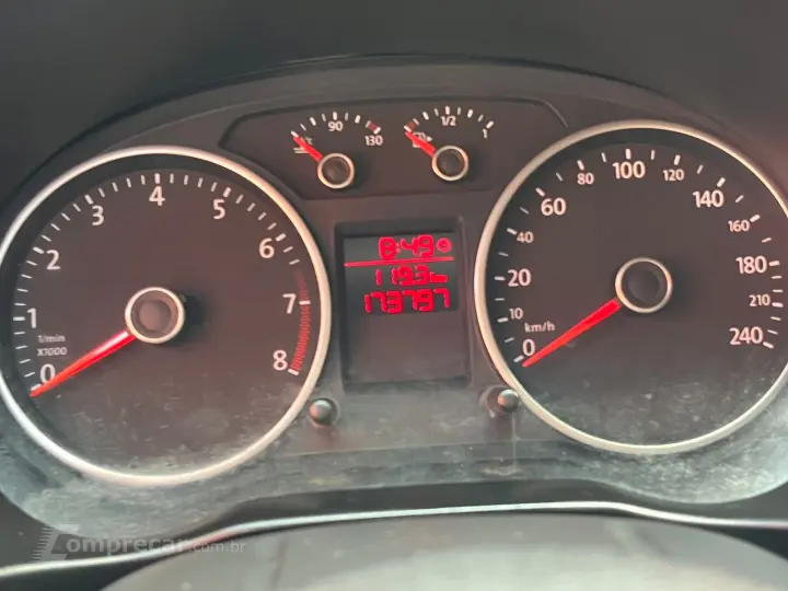 VOYAGE 1.6 MI City 8V