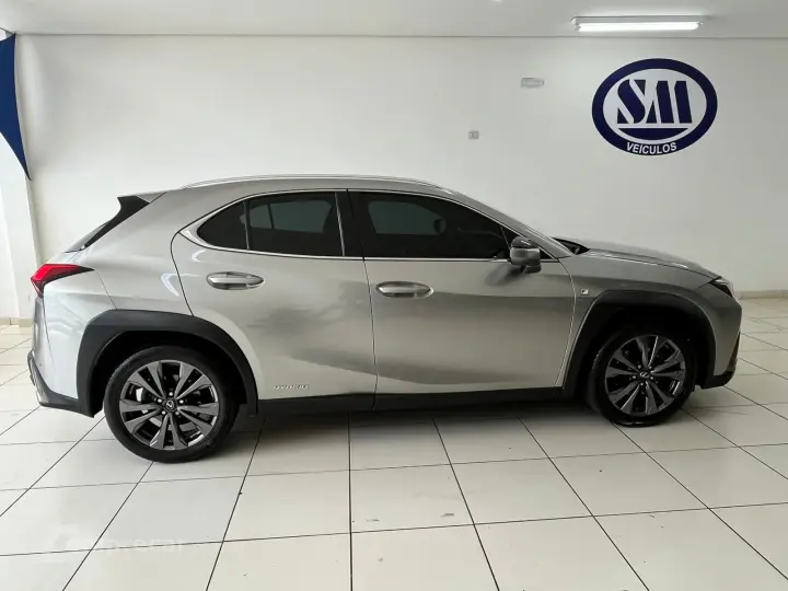 UX 250h 2.0 VVT-I HYBRID F-SPORT CVT