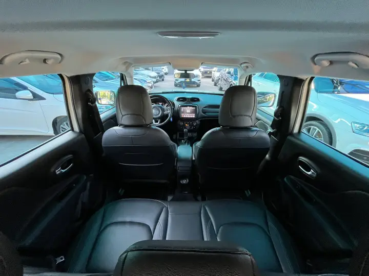 RENEGADE 1.8 16V Longitude