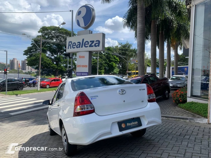 ETIOS X Sedan 1.5 Flex 16V 4p Mec.