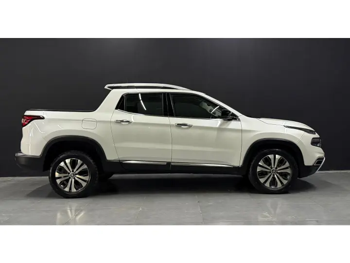 TORO 2.0 16V TURBO DIESEL VOLCANO 4WD AT9