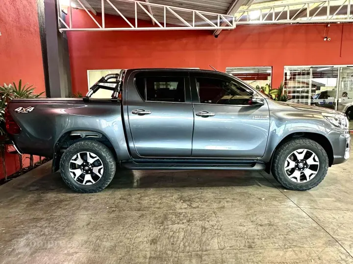 HILUX 2.8 SRX 4X4 CD 16V DIESEL 4P AUTOMÁTICO