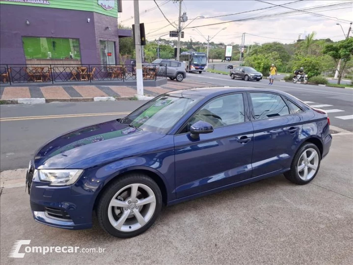 A3 1.4 TFSI Sedan Ambiente 16V