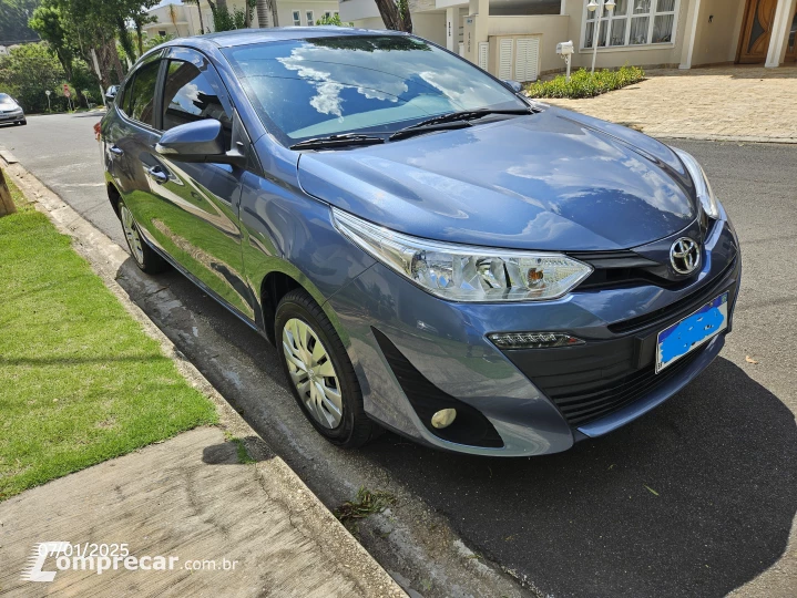 YARIS 1.5 16V Sedan XL Live