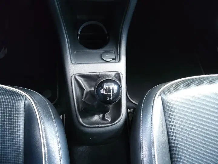 UP 1.0 TSI HIGH UP 12V FLEX 4P MANUAL