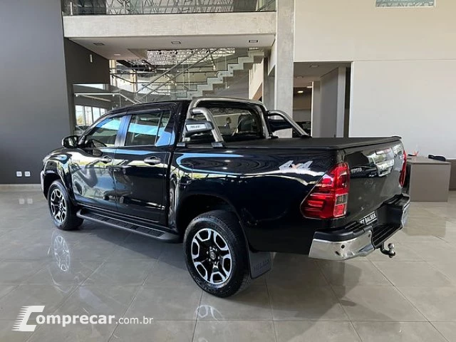 HILUX - 2.8 D-4D TURBO CD SRV 4X4 AUTOMÁTICO