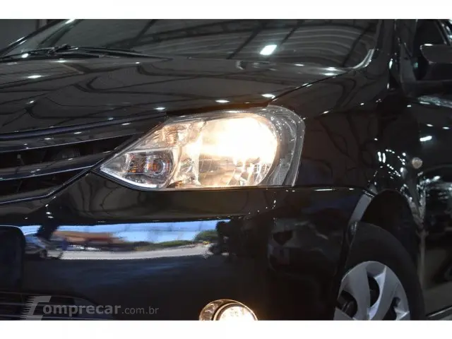 ETIOS HATCH - 1.3 X 16V 4P MANUAL