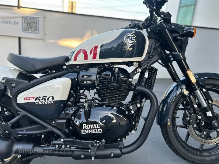 Shotgun 650 Stencil White