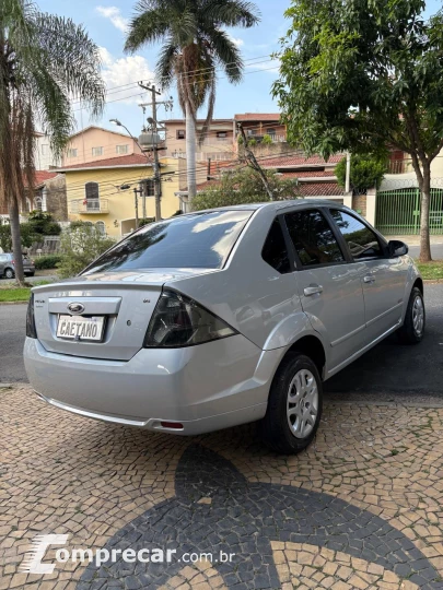 FIESTA 1.6 MPI Sedan 8V