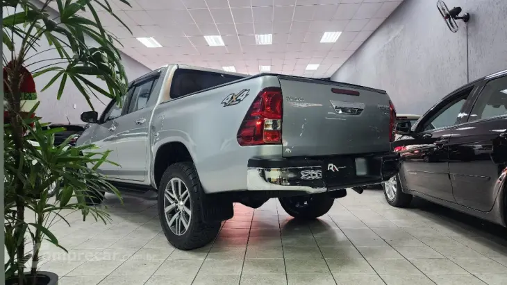 Hilux CD SRV 4x4 2.8 TDI Diesel Aut.