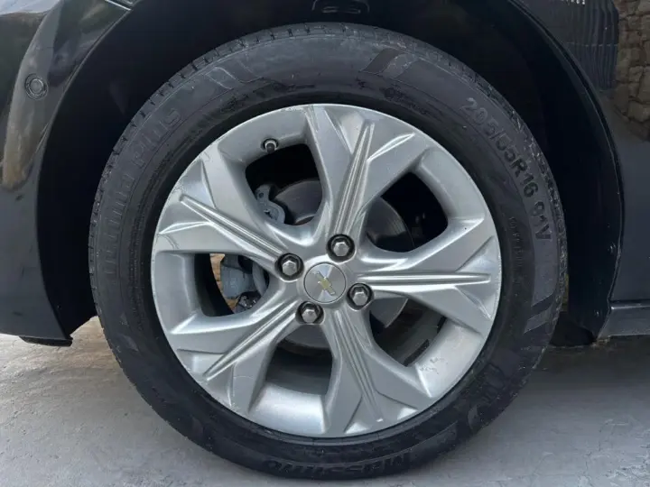 ONIX SEDAN Plus 1.0 12V TB Flex Aut.