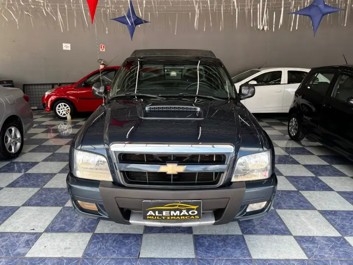 S10 2.4 MPFI Executive 4X2 CD 8V