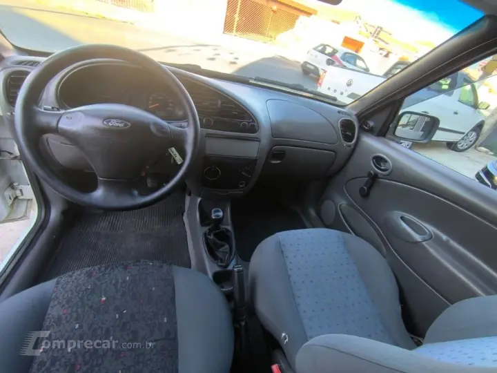 Courier 1.6 L/ 1.6 Flex