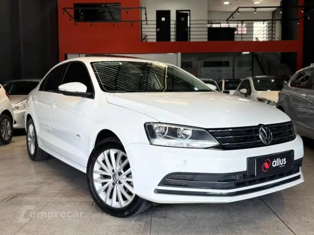 JETTA - 2.0 COMFORTLINE 4P TIPTRONIC